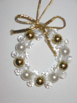 Craft Ideas Beads on The Magic Of Christmas  Craft Idea  Beaded Wreath